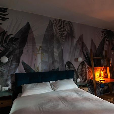 Prestige Apartment - Vicino Metro E Treno Милано Екстериор снимка